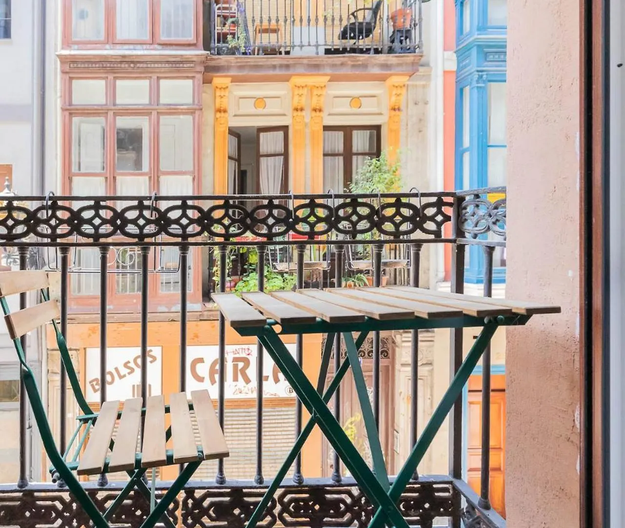 Comfy Old Town Apartment By Next Stop Bilbao Spain